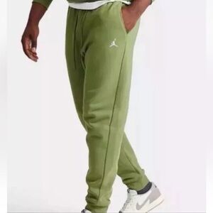 Jordan Essentials Jumpman Men’s Fleece Pants Joggers, NWOT, Olive, Size Large